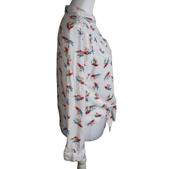 White Parrot Print Blouse Sz L Tie Front Roll-Tab Sleeves Light Novelty *STAIN* - Picture 5 of 12